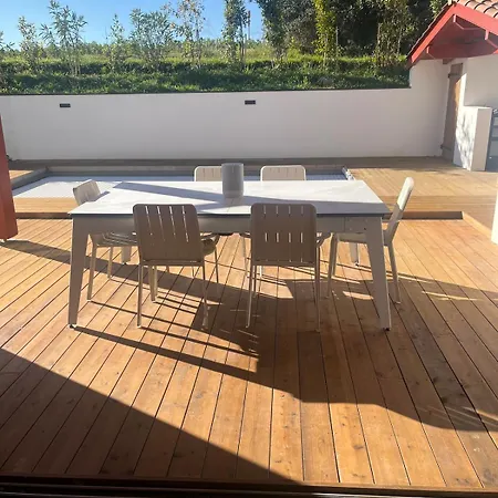 Maison Lumineuse Piscine Chauffee Pres De Biarritz *